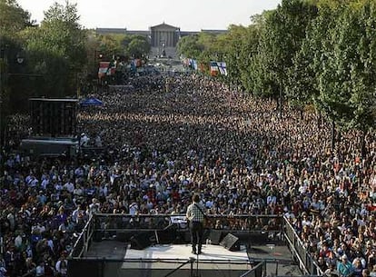 Un momento del concierto del 'Boss' en favor de Obama