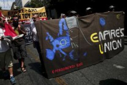 Protesta organizada por uno de los mayores sindicatos griegos, ADEDY, para el miércoles.