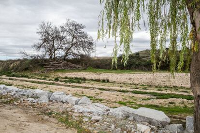 Il canale attraverso il quale circolava la dana a Villamanta.