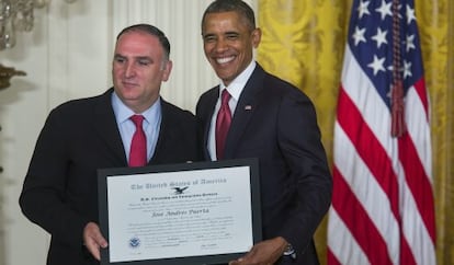 Jos&eacute; Andr&eacute;s, con Barack Obama.