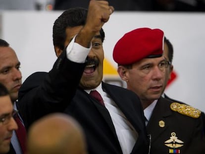 Maduro se proclama presidente.