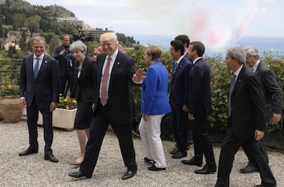 Donald Trump junto a Donald Tusk, Theresa May, Angela Merkel, Shinzo Abe, Emmanuel Macron, Justin Trudeau y Jean-Claude Juncker en Sicilia (Italia).
