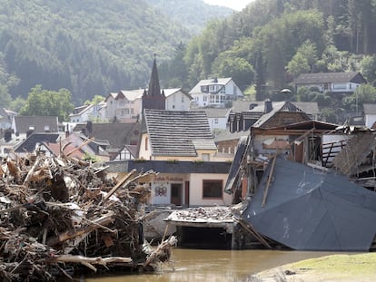 Una casa destrozada por las inundaciones en Rech, Alemania.