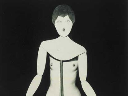 </b><i>Maniquí,</i> de Man Ray.