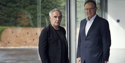 Ferran Adrià y Marcel Planellas, este viernes en la sede de Esade en Barcelona.