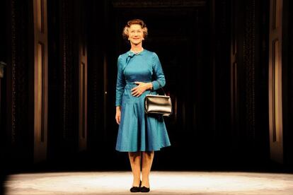 Helen Mirren, interpretando a Isabel II en un teatro de Londres.