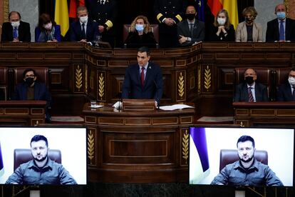 El presidente del Gobierno, Pedro Sánchez, interviene tras el discurso por videoconferencia del presidente de Ucrania, Volodímir Zelensky en el Congreso de los Diputados.