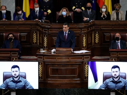 El presidente del Gobierno, Pedro Sánchez, interviene tras el discurso por videoconferencia del presidente de Ucrania, Volodímir Zelensky en el Congreso de los Diputados.