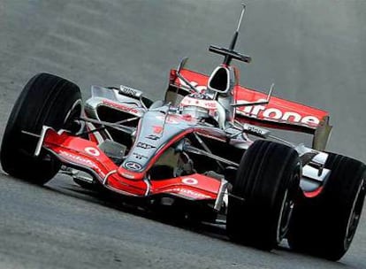 Fernando Alonso pilota su McLaren