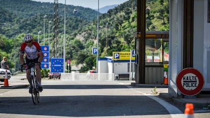 Primer dia d'obertura de la frontera entre Espanya i França després de la pandèmia.