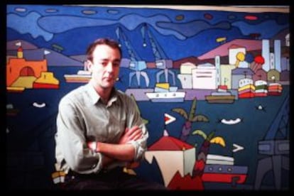 El pintor coruñés Joge Peteiro, frente a una de sus obras.