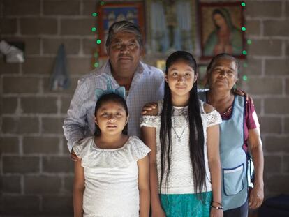 A família Ramírez reunida em Teopantlán, Puebla