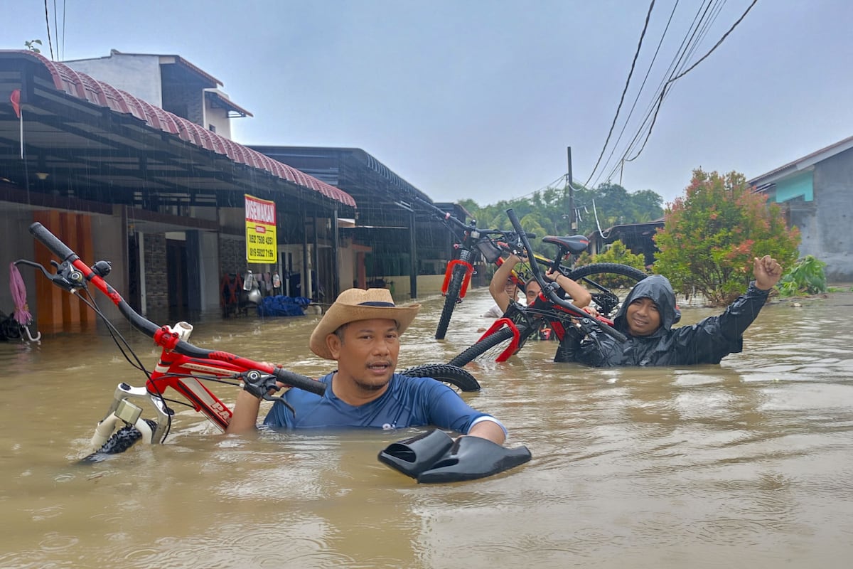 Cientos de personas mueren por las inundaciones en Indonesia, Malasia y Tailandia
