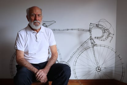 Jaime Ortiz, en su casa en Bogotá, el 27 de noviembre de 2024.