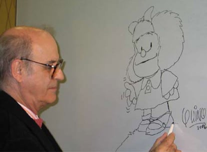 El caricaturista Quino y su creación más popular, Mafalda