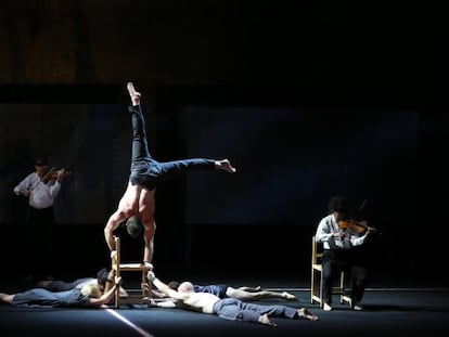 Una escena anoche de Opus en el anfiteatro de Montju&iuml;c.