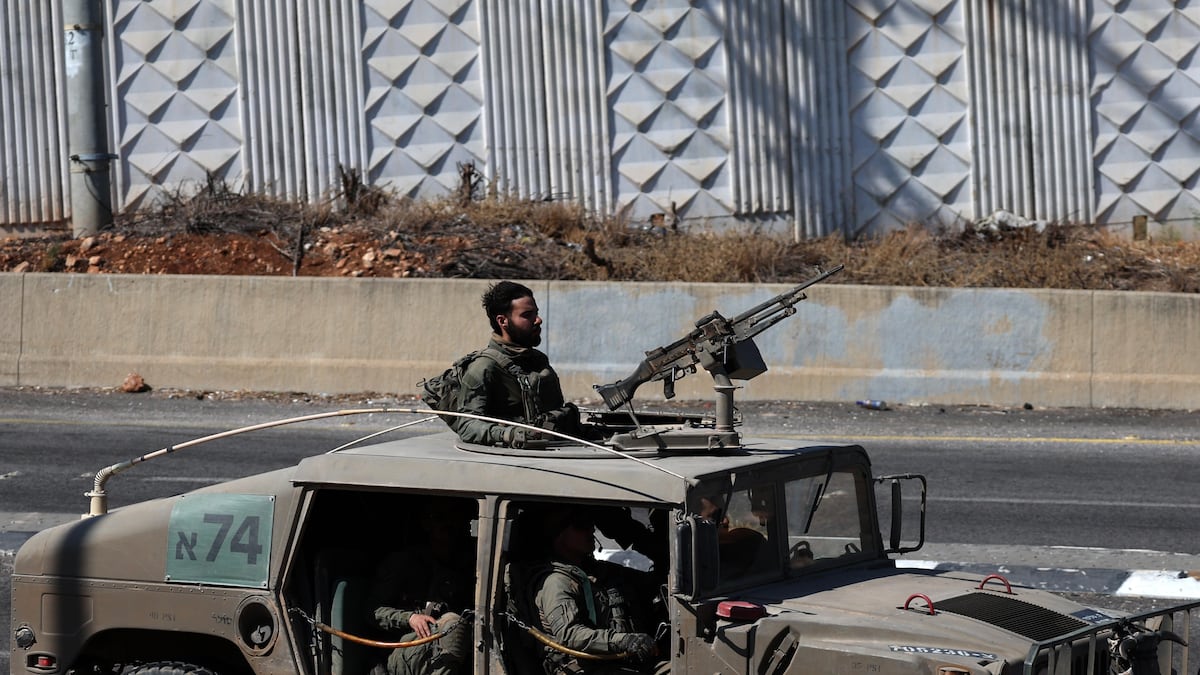 Sánchez condena el ataque de Israel a la sede de Finul