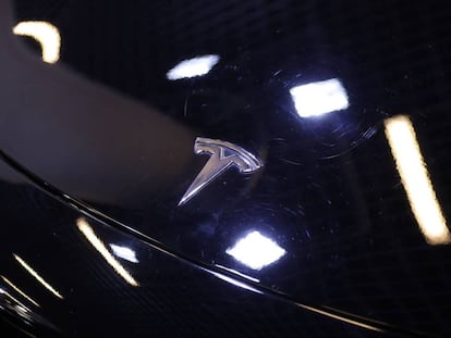 Así sería el nuevo Tesla Model S, con tres motores y hasta 650 kilómetros de autonomía