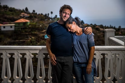 Jakob Schuster and his wife, Sandra, at a lookout in El Jesús, La Palma.