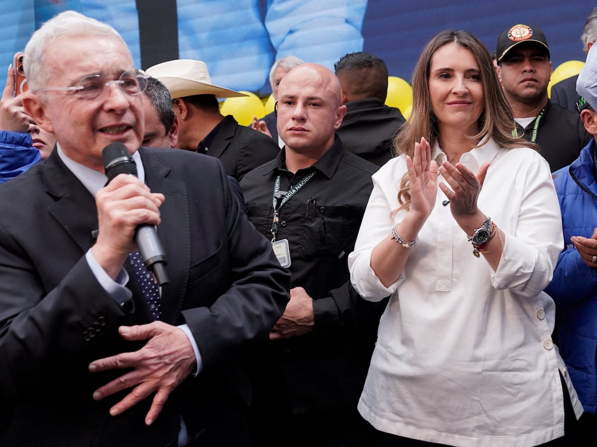 Paloma Valencia propone al expresidente Álvaro Uribe como su ministro de  Defensa | EL PAÍS América Colombia