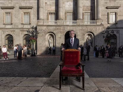 Xavier Trias, alcalde de Barcelona y candidato de CiU, fotografiado ante el Ayuntamiento.