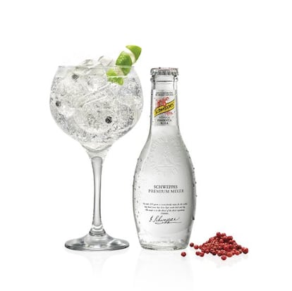 Tónica Schweppes premium mixer pimienta rosa.