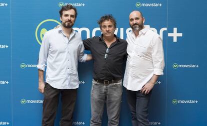 Alberto Sánchez-Cabezudo, Eduard Fernández y Jorge Sánchez-Cabezudo en la presentación de 'La zona'.