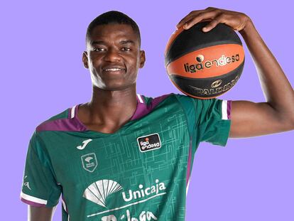 Yannick Nzosa, en la foto oficial con Unicaja