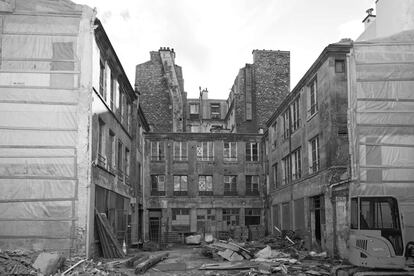 Aspecto del complejo de viviendas de la calle Michel le Comte de París, antes de su rehabilitación. El bloque está cerca del centro Pompidou.