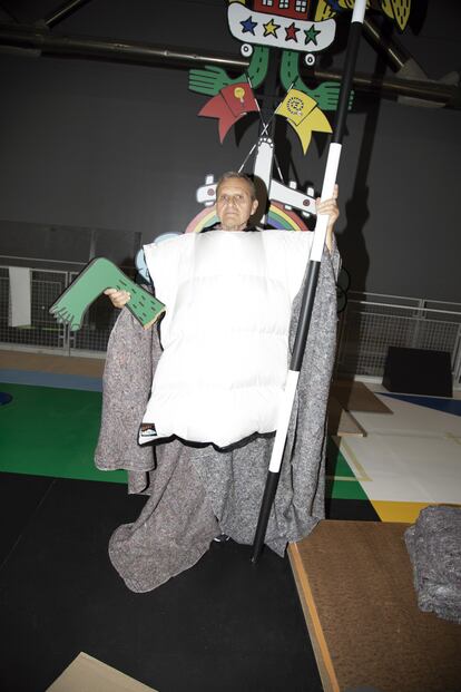 Jean-Charles de Castelbajac viste Marni.