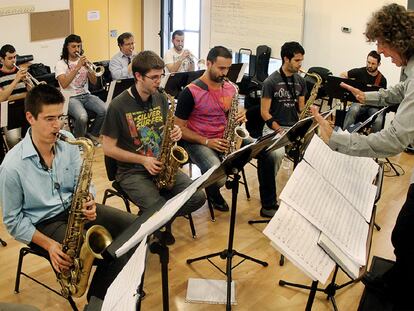 Estudiantes del Conservatorio Superior Joaquín Rodrigo de Valencia, que integran la nueva orquesta de jazz del IVAM.