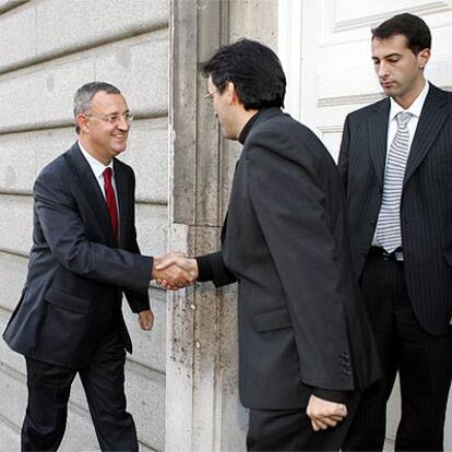 Jesús Caldera, a su llegada a la sede del Arzobispado de Madrid.