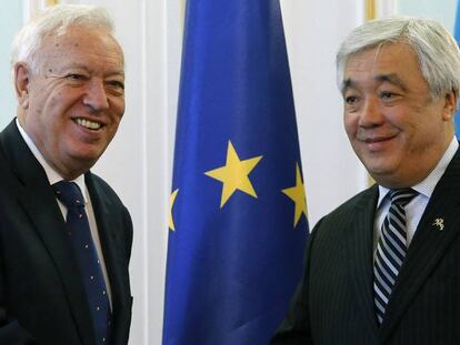 Margallo y su hom&oacute;logo kazajo, Erlan Idrissov.