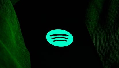 Logo de Spotify en la pantalla de un móvil