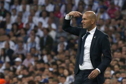 El entrenador del Real Madrid, el francés Zinedine Zidane, durante el partido frente al Manchester City.