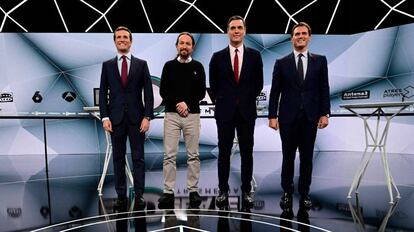 Pablo Casado, Pablo Iglesias, Pedro Sánchez y Albert Rivera, este martes durante el debate electoral en Atresmedia.