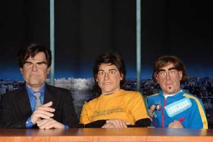 De izquierda a derecha, los nuevos guiñoles de Juan Fernando López Aguilar, Bebe y Fernando Alonso.