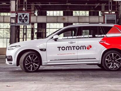 TomTom muestra su primer coche autónomo que conduce gracias a sus mapas