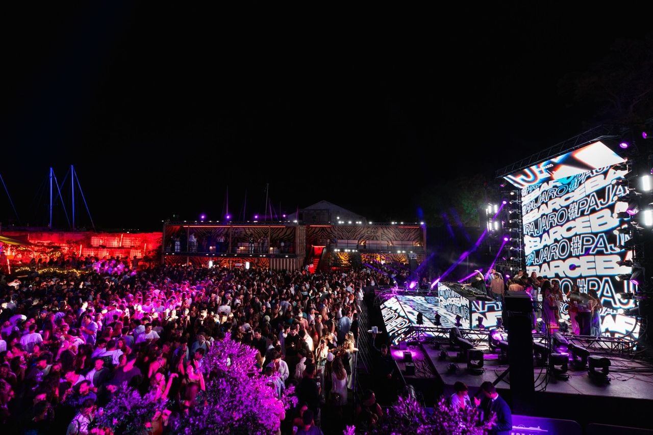 Escenario pequeño, conocido como Lenovo, del Concert Music Festival, en Chiclana de la Frontera