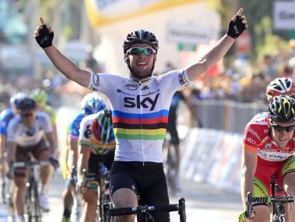 Mark Cavendish celebra su victoria en la quinta etapa del Giro. 