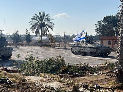 La brigada 401ª logra el control operativo del cruce de Rafah en el lado de Gaza, este martes.