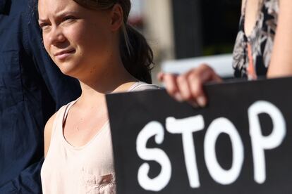 La activista climática Greta Thunberg se manifiesta en París este 23 de junio.