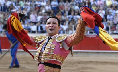 César Rincón, en la plaza de toros La Monumental de Barcelona.