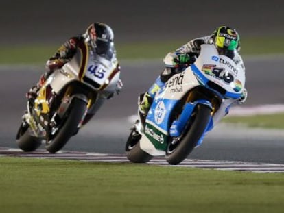 Espargar&oacute;, durante la carrera de Moto2 en el circuito de Losail, Catar.