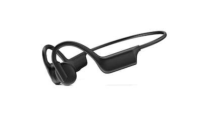 BF 2025 headphones on white background