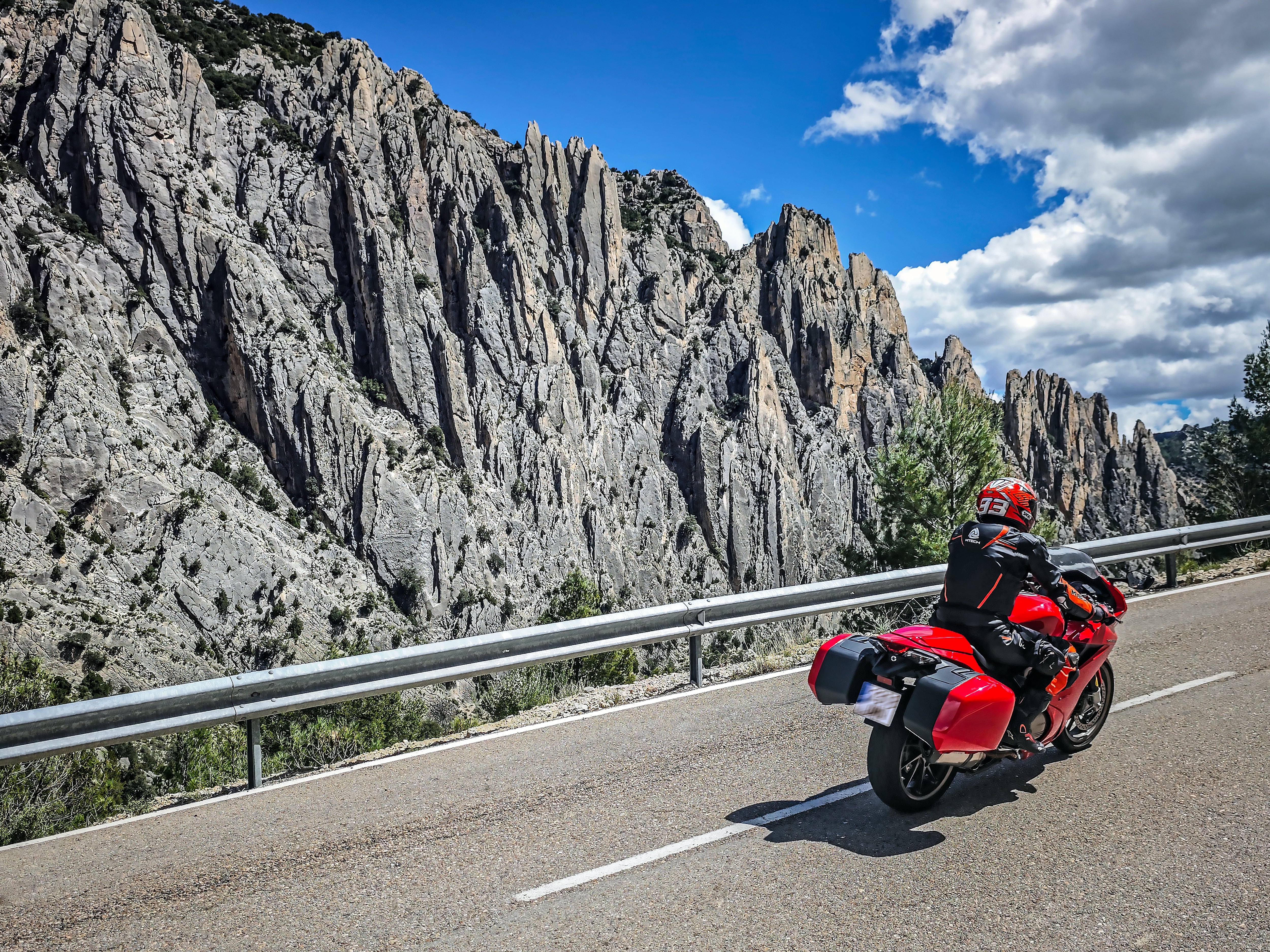 The Silent Route: por la famosa ruta motera del Maestrazgo