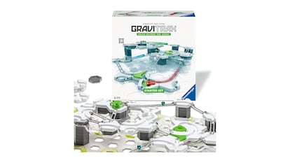 Presentes por 8 anos em fundo branco.