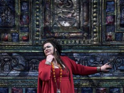 La mezzosoprano Violeta Urmana (Amneris), durante 'Aida', de Giuseppe Verdi, en el Teatro Real.