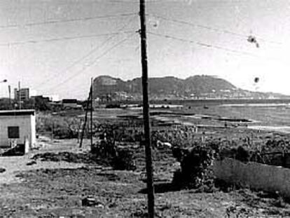 Playa de Los Palmones, en Los Barrios, durante la década de los 70.