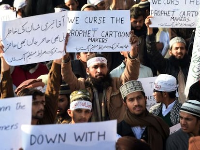 Manifestaci&oacute;n este jueves en la ciudad paquistan&iacute; de Lahore contra las caricaturas de Mahoma publicadas en el &uacute;ltimo n&uacute;mero de &#039;Charlie Hebdo&#039;. 